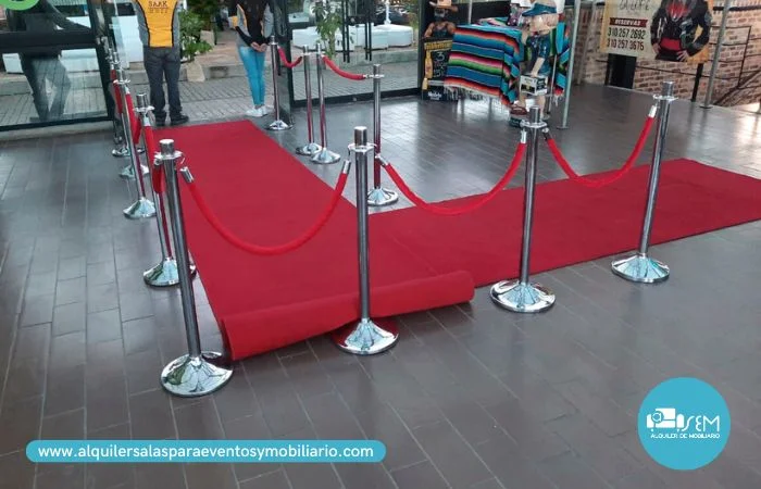 alquiler de separadores de fila bogota