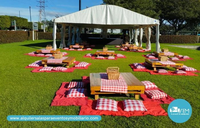 mobiliario picnic para bodas al aire libre